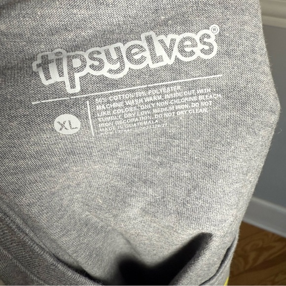 Tipsy Elves Women’s Tee Shirt Kids Table Graduate Thanksgiving Size XL NWT - Picture 6 of 9